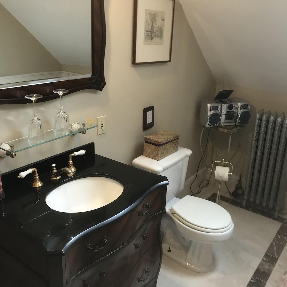 Edgewood Manor Inn Bed And Breakfast Providence Ngoại thất bức ảnh
