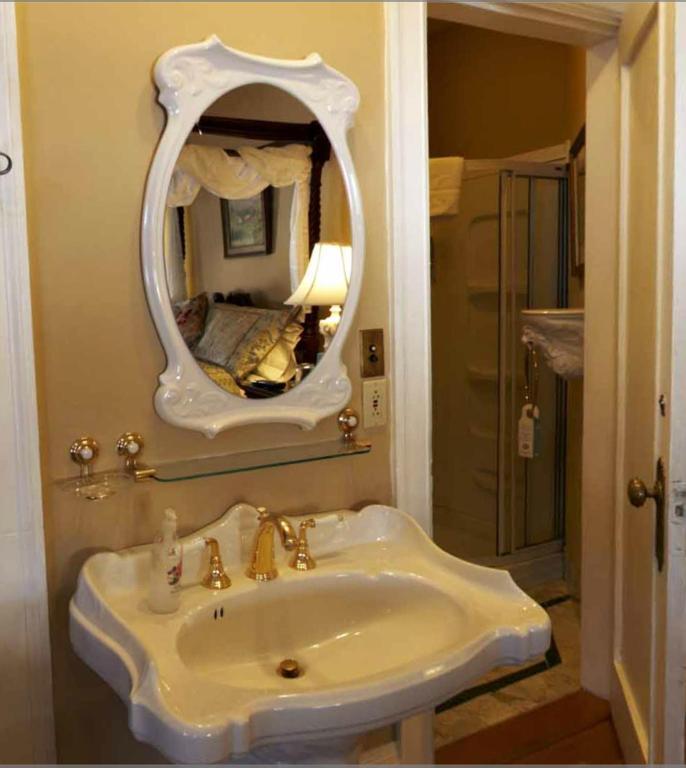 Edgewood Manor Inn Bed And Breakfast Providence Phòng bức ảnh