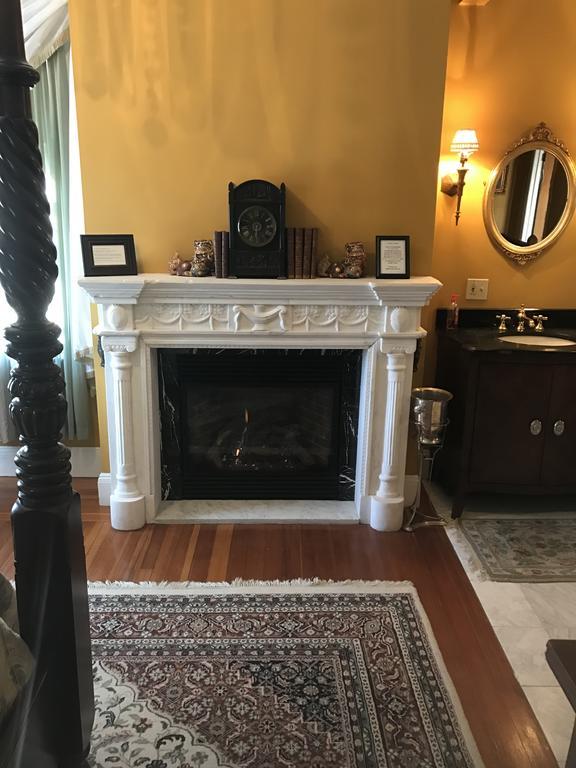 Edgewood Manor Inn Bed And Breakfast Providence Ngoại thất bức ảnh
